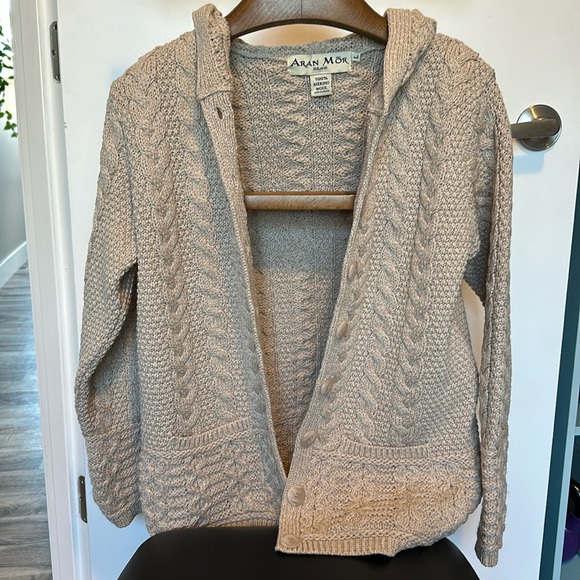 Aran mōr hundred percent Merino wool sweater - Picture 1 of 7
